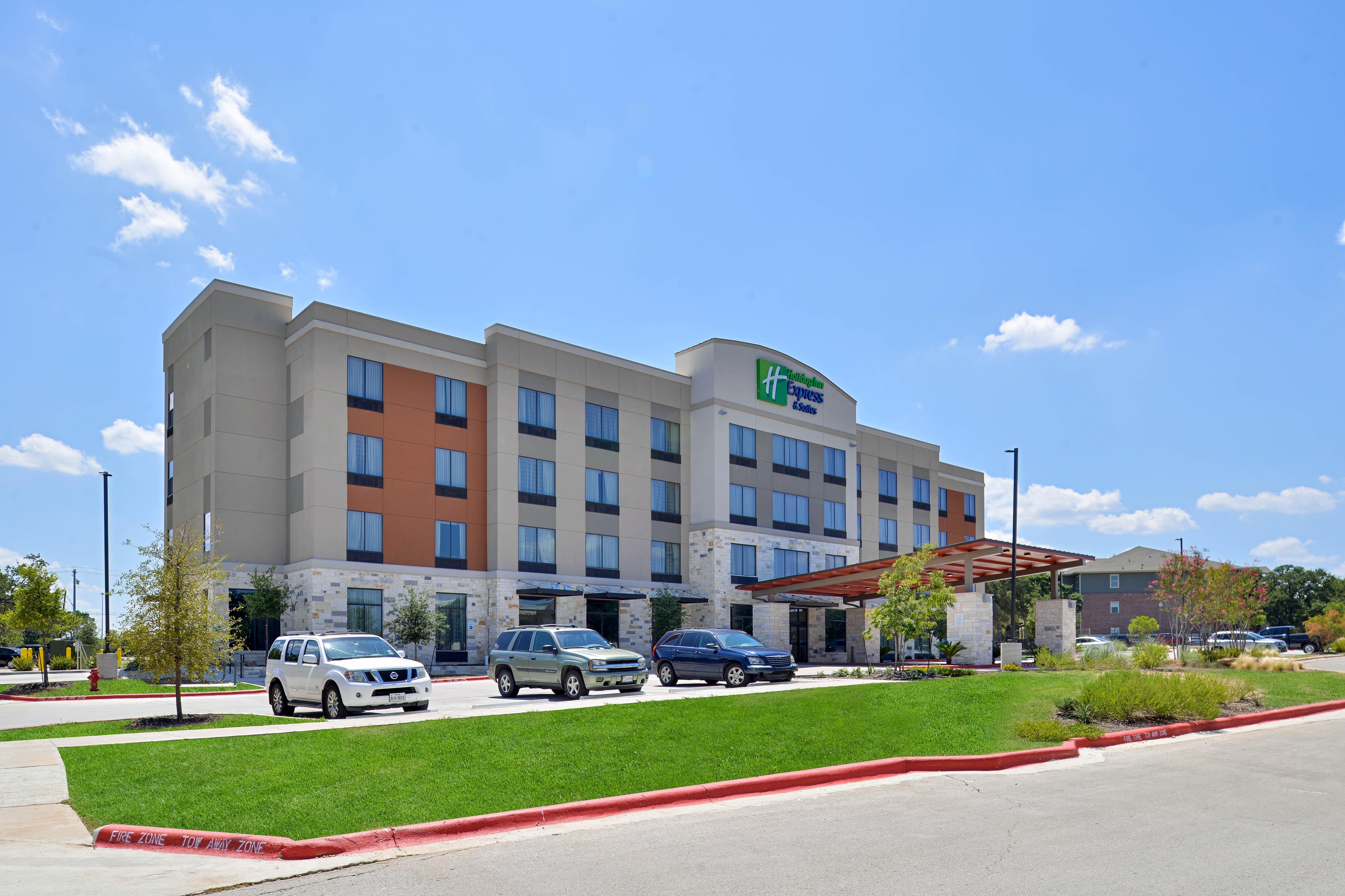 Holiday Inn Express & Suites Austin South By Ihg Exterior photo